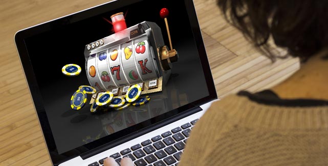 Experience the Thrill of Online Slots at SlotsDynamite Casino
